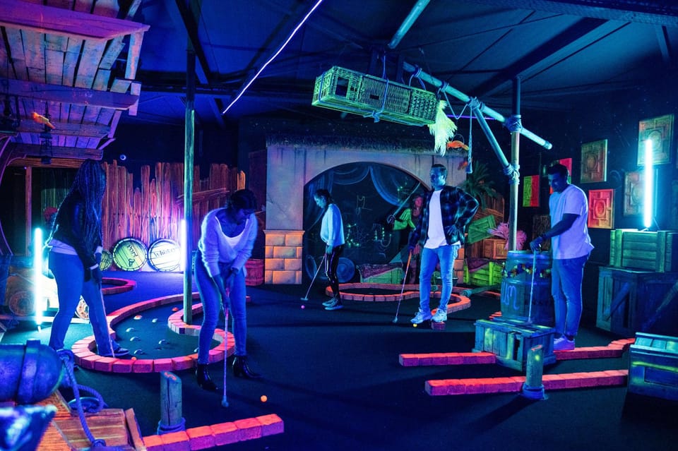 Aloha Amsterdam: 12-Hole Glow-in-the-Dark Mini-Golf - Best Time to Go and How to Pair It With the Rest of Your Day