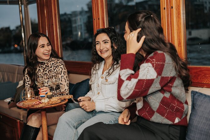 Amsterdam: 2-Hour Canal Cruise incl. Drinks & Dutch Snacks - The Canalbelt (Grachtengordel) view: what to notice while you pass