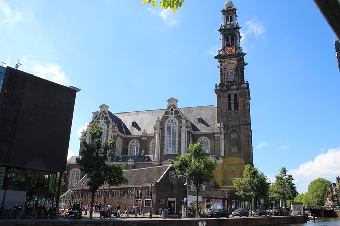 Amsterdam 3 hrs Bike Tour – live guide En/Fr/De/Nl/Sp - Anne Frank House and Van Gogh Museum: Seeing the Giants Without the Queue