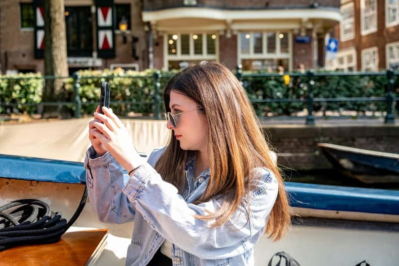 Amsterdam: 75 minute Open Boat Canal Cruise with Live Guide - Museum Quarter, Heineken, and the big museum names from the canals