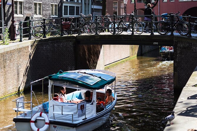 Amsterdam 90-min Private Canal Cruise with Live Guide and Drinks - Why the Private Format Is Worth It (Most of the Time)