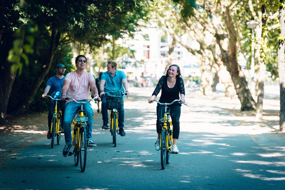 Amsterdam Bike Rental: Central Station & City Center - Key Things You’ll Notice Right Away