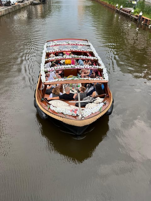 Amsterdam: Boat Tour with Optional Unlimited Drinks - Price and Value: $23 for a Guided 45-Minute Night Out