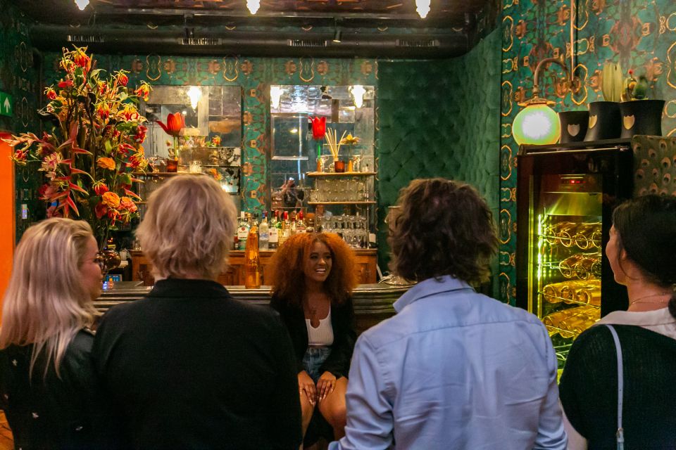 Amsterdam: Brothel Tour with Former Sex Worker - QR codes, exploration time, and the small perks