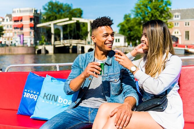 Amsterdam Canal Cruise in Open Boat with Unlimited Drinks Option - Guides, captains, and how to get the most from the commentary