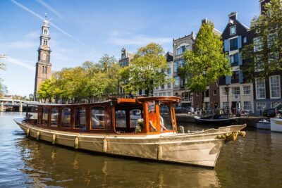 Amsterdam Classic Saloon Boat Cruise with Drinks and Cheese - Price and value: $21 for a drink-and-cheese cruise