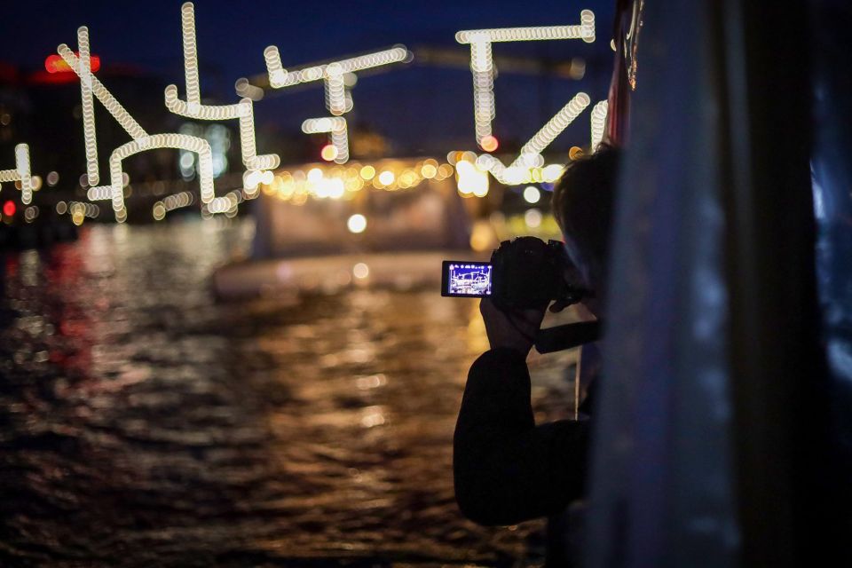 Amsterdam: Covered Canal Booze Cruise with Unlimited Drinks - Price and value: is $18 a smart deal?