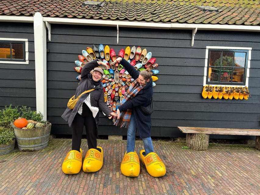 Amsterdam: Dutch Countryside E-Bike with Cheese & Clogs - Broek in Waterland and Monnickendam: two charming towns, one calm pace