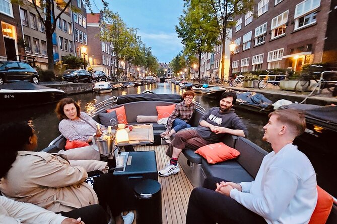 Amsterdam Evening Cruise in Small Group - Getting there: Nieuwe Keizersgracht and the mobile ticket approach