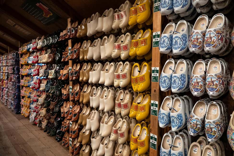 Amsterdam: Explore Zaanse Schans: Half-Day Luxury Coach Trip - Clogs and the wooden shoe shop: watch craftsmanship, not a show