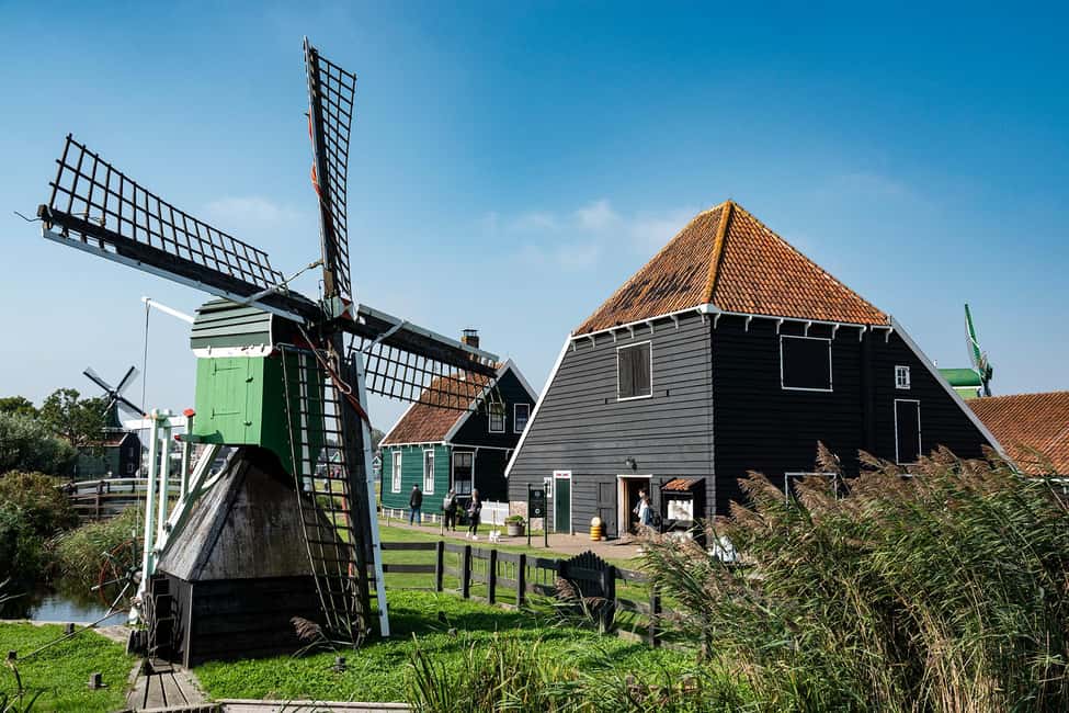 Amsterdam: Explore Zaanse Schans: Half-Day Luxury Coach Trip - Timing and comfort: choosing 10:30, 12:00, or 15:00
