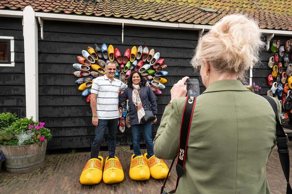 Amsterdam: Explore Zaanse Schans: Half-Day Luxury Coach Trip - Who should book this half-day luxury coach trip?
