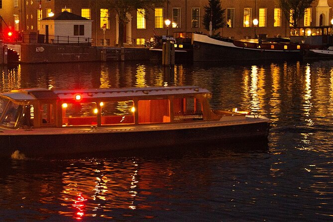 Amsterdam Festival of Lights Cruise by Captain Dave - Should you book this Festival of Lights cruise?