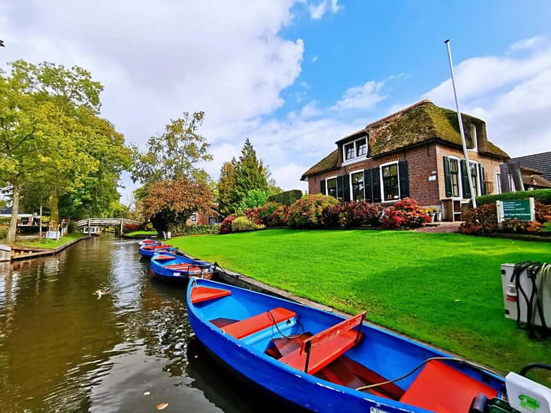 Amsterdam: Giethoorn, Afsluitdijk and Zaanse Schans Day Trip - A Smart One-Day Netherlands Loop From Amsterdam