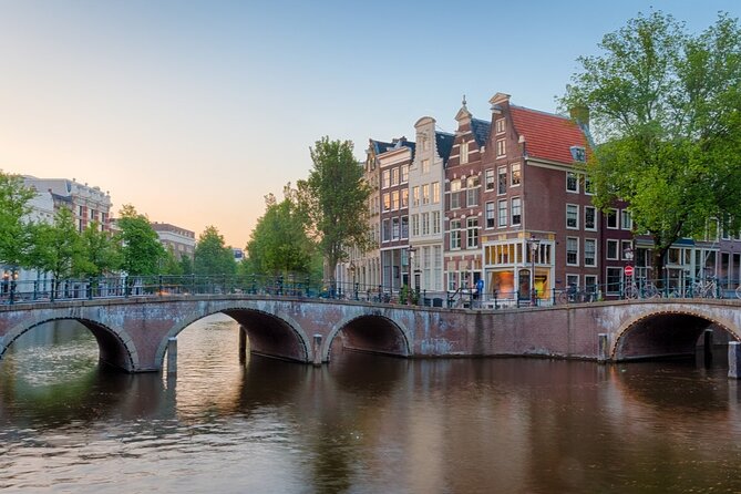 Amsterdam: Haunted History and Ghost Walking Tour - Should you book this haunted history tour?