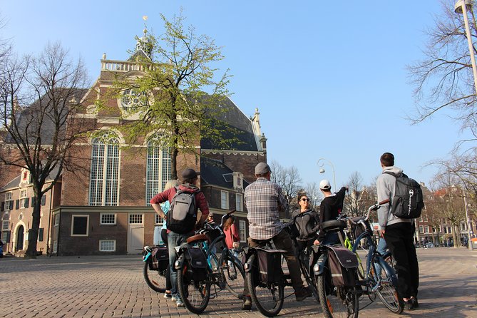 Amsterdam Highlights Bike or E-Bike Tour - Nieuwmarkt, Maritime Museum Area, and Modern Art Passes