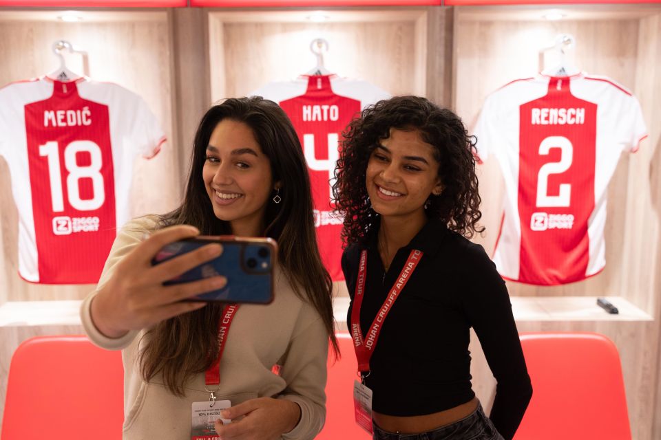 Amsterdam: Johan Cruijff ArenA Tour with Optional Guide - Player-only zones: dressing room access and how it changes the visit