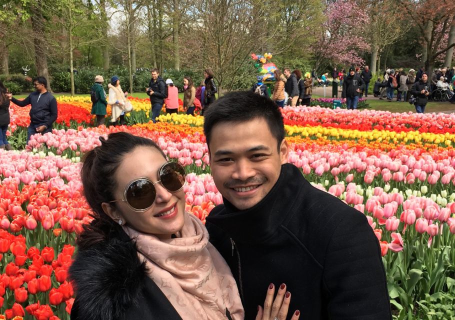 Amsterdam: Keukenhof Tulip Garden and Giethoorn Experience - What the guide does for you (and why it shows up in the mood)