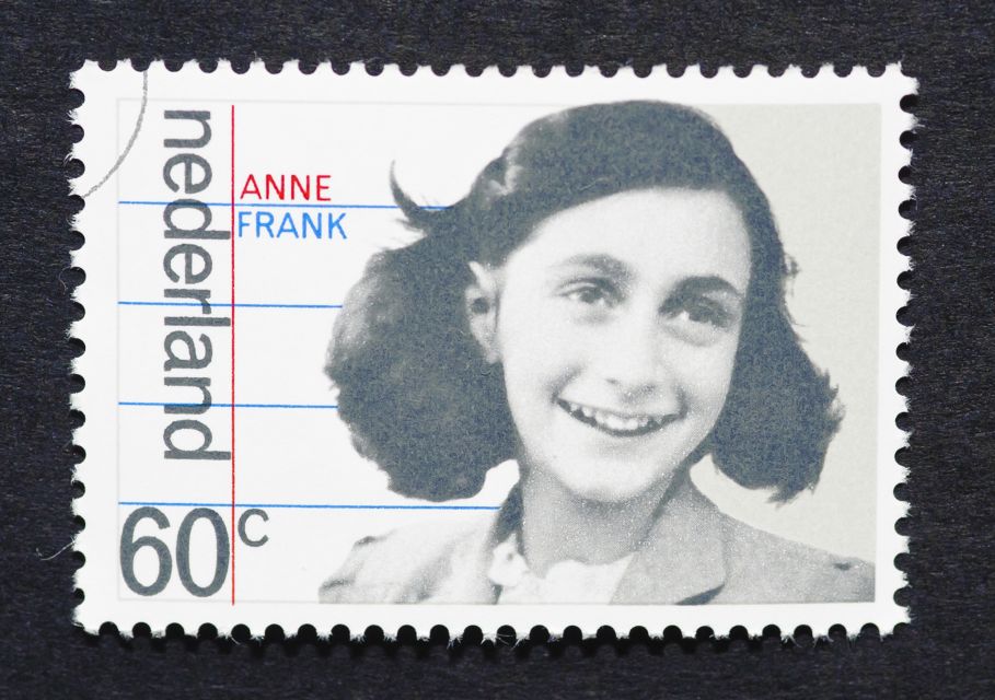 Amsterdam: Life of Anne Frank and World War II Walking Tour - Auschwitz Monument stop: when the pace finally slows down