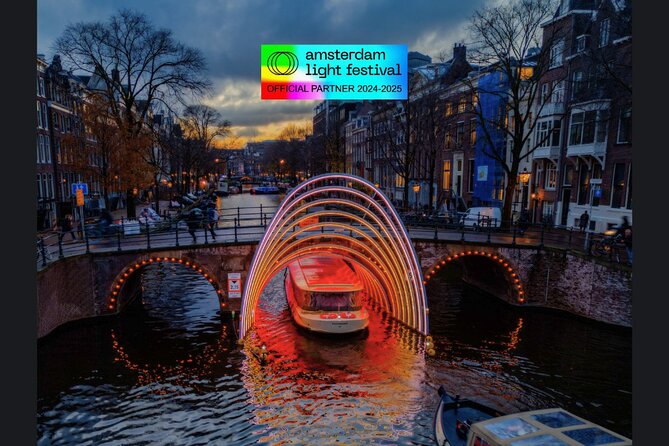 Amsterdam Light Festival: Heated Boat Cruise + Hot Drinks & Bite - Windows, Overcrowding, and the Real View from a Covered Boat