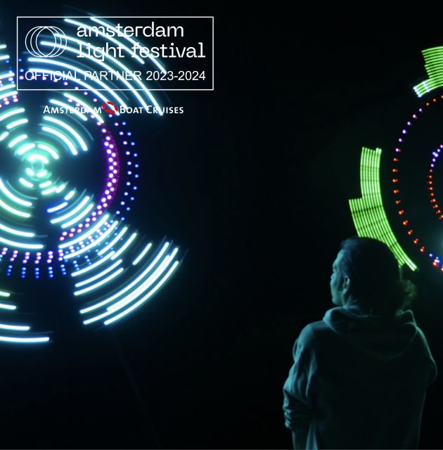 Amsterdam Light Festival Live Commentary & Optional Drinks - Should you book the Amsterdam Light Festival live commentary cruise?