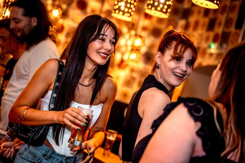 Amsterdam: Original Pub Crawl Party with VIP Entrance - FAQ