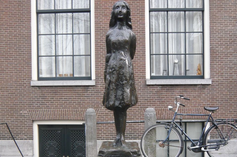 Amsterdam: Private Anne Frank and Jewish Quarter Tour - Portuguese Synagogue and Zuiderkerk: the route’s architectural contrast