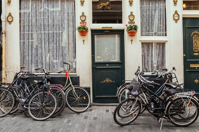 Amsterdam PRIVATE Bike Tour With Locals: Bike & Local Snack Included - Where you start: Centraal Station to Prins Hendrikkade