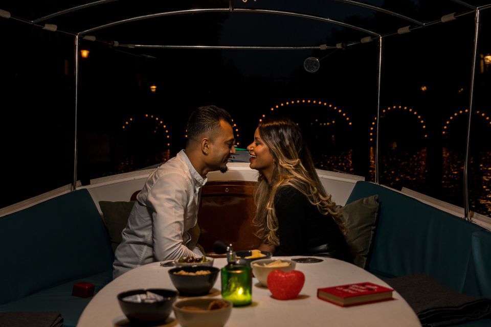 Amsterdam: Private Romantic Evening Boat Tour with Prosecco - Key highlights worth your attention
