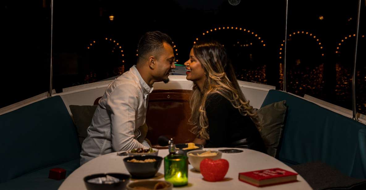 Amsterdam: Private Romantic Evening Boat Tour with Prosecco - Timing, photo stops, and how to actually enjoy the ride