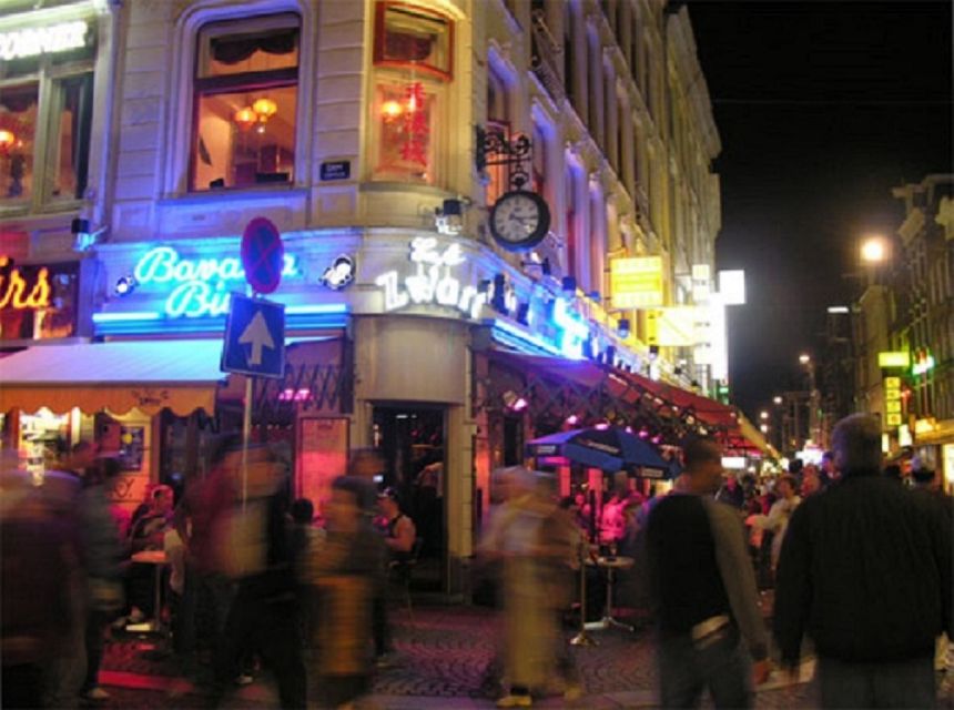 Amsterdam: Red Light District and Local Pub Tour - Oude Kerk, Warmoesstraat, and Zeedijk: the pre-Red-Light warm-up