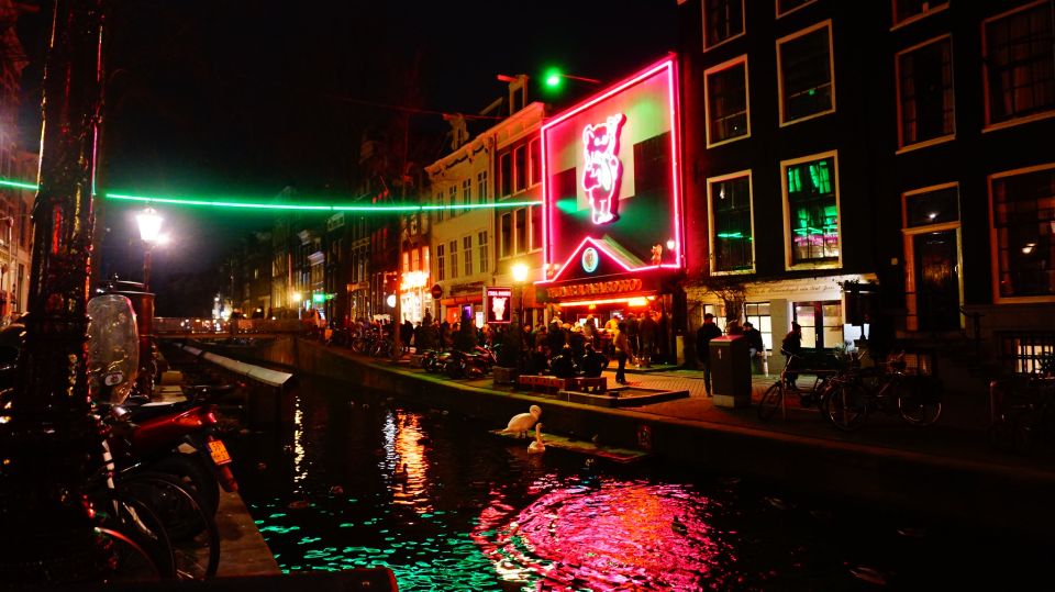 Amsterdam: Red Light District Exclusive Night Tour - Oude Kerk: the Old Church stop that anchors the whole walk