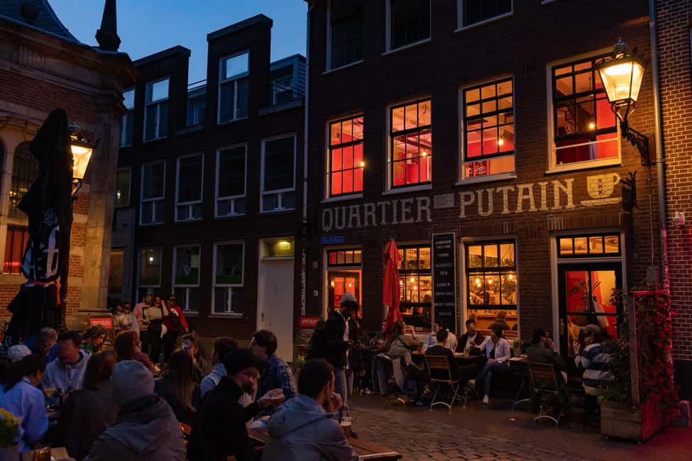 Amsterdam: Red Light District Tour in German/English/Italian - Central Station and Chinatown: a palate cleanser built into the route