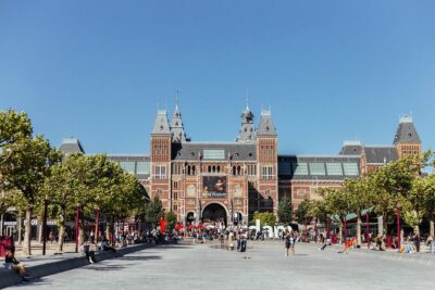 Amsterdam Rijksmuseum PRIVATE TOUR with a Local Private Guide - Meeting at Hobbemastraat and timing: how to avoid the common headaches