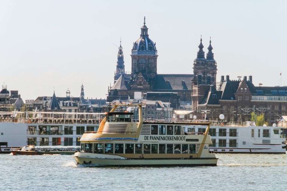 Amsterdam: River Cruise With All-You-Can-Eat Dutch Pancakes - The 75-minute cruise: what you actually see from the other side