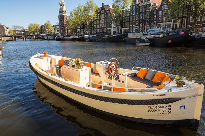 Amsterdam: Saloon Boat Cruise + Unlimited Drinks & Bite option - Drinks and the bite option: what you can expect from the unlimited setup