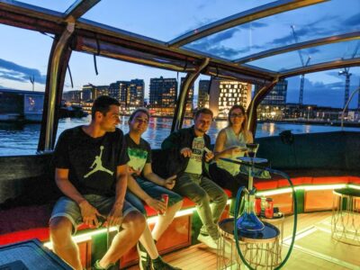 Amsterdam: Smoke and Lounge City Boat Cruise - The Classic 70-Minute Route: Herengracht, Prinsengracht, Bridges, and Amstel