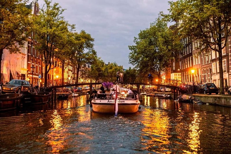 Amsterdam: The Bulldog Boat Smoke and Booze Cruise - What to bring (and what to skip) for a smooth cruise
