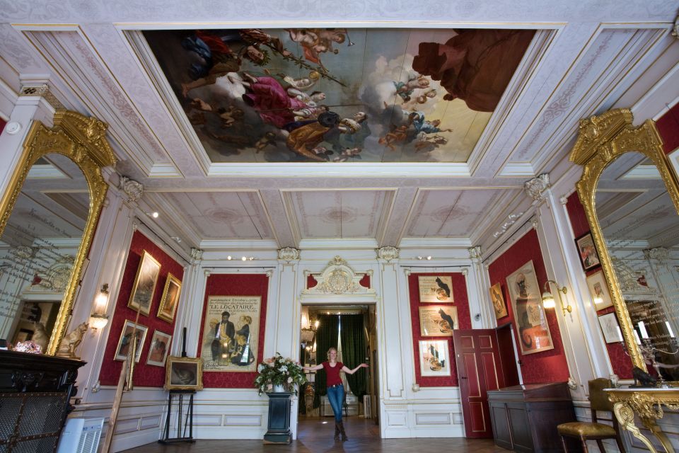 Amsterdam: The Kattenkabinet Cat Museum Entry Ticket - Resident cats inside: the best moments (and the rules that keep it calm)