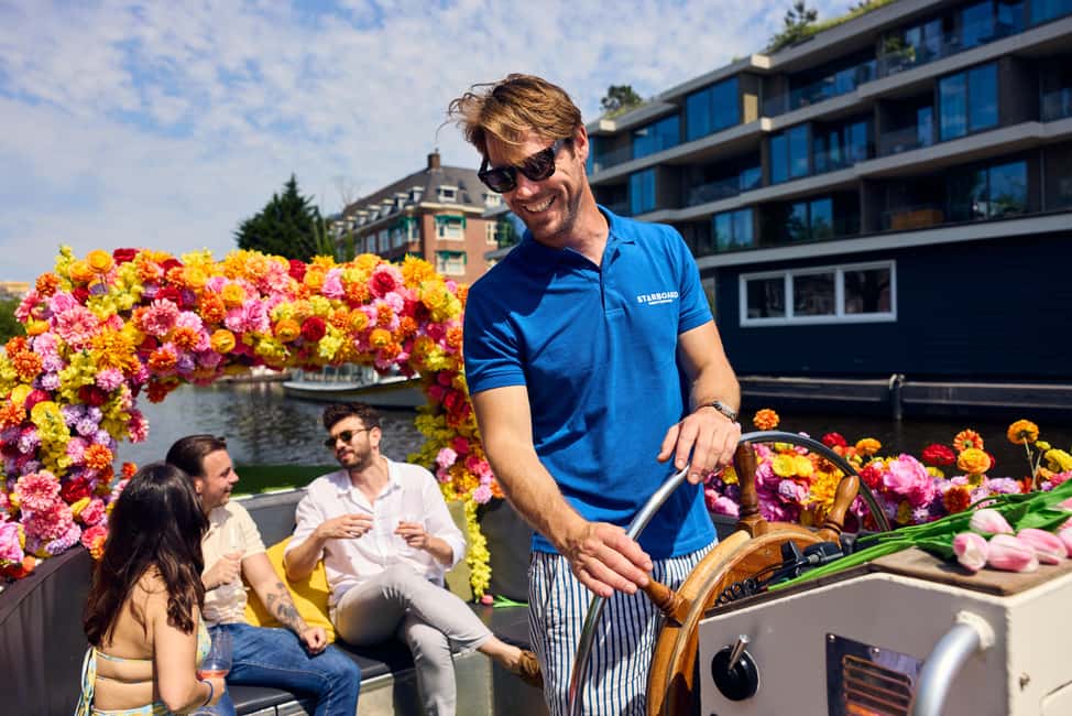 Amsterdam: The Original Flower Boat with Local Guide and Bar - Key things that make this cruise worth your time