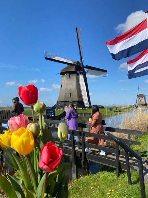 Amsterdam: Tulip Fields Day Tour with Lunch & Windmill - From Amsterdam Central to Market 27: the easy metro start