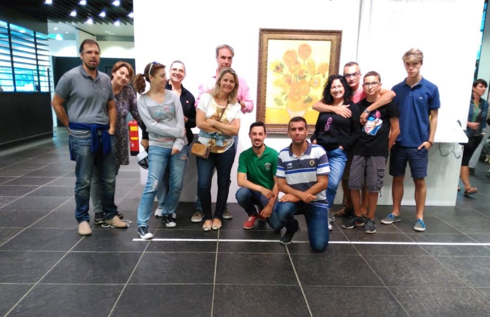 Amsterdam: Van Gogh Museum Guided Tour with Entry - Van Gogh Museum in 2 Hours: What This Guided Format Really Gives You