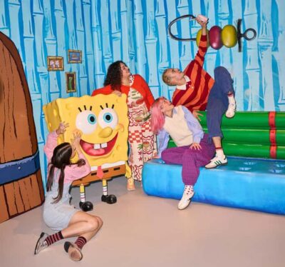 Amsterdam: WONDR Immersive Playground Experience Ticket - Your first 30 minutes: lockers, photo rules, and how to play smart