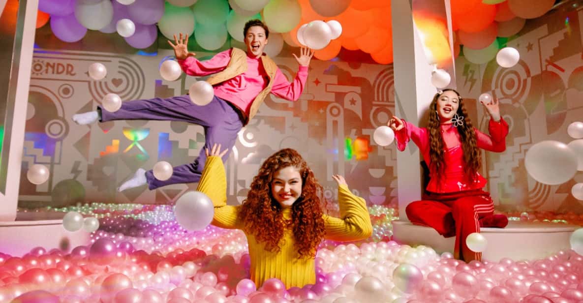 Amsterdam: WONDR Immersive Playground Experience Ticket - Bouncy castle and the marshmallow pool for big-movement play