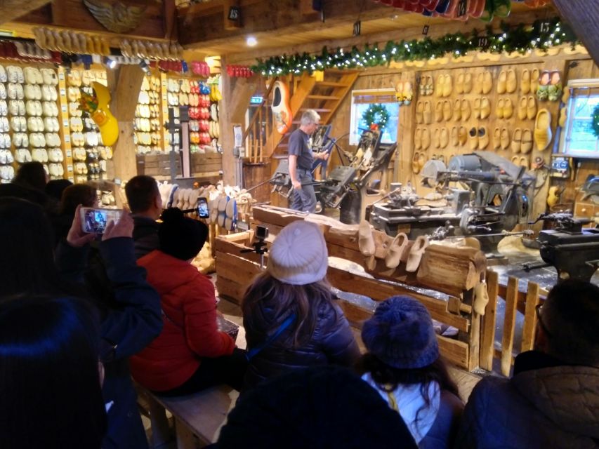 Amsterdam: Zaanse Schans 3-Hour Small Group Tour - Cheese tasting at a local farm: Gouda that you can actually compare