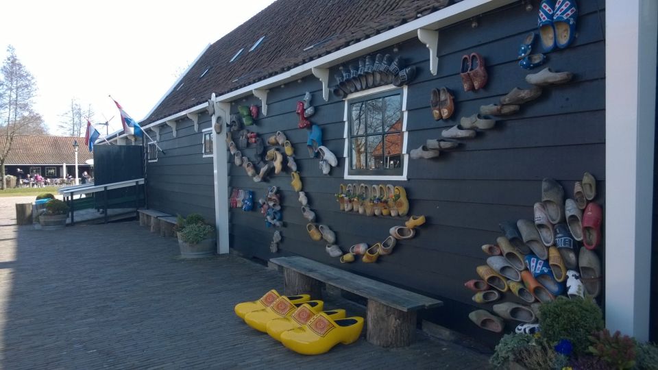 Amsterdam: Zaanse Schans 3-Hour Small Group Tour - Entering a working windmill: feel the wind, then learn the mechanism