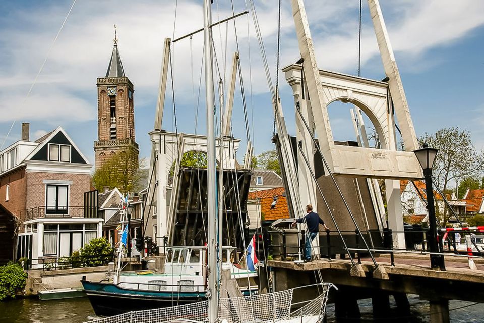 Amsterdam: Zaanse Schans, Edam, Volendam & Marken Bus Tour - From De Ruijterkade to North Holland: the rhythm of an 8-hour tour