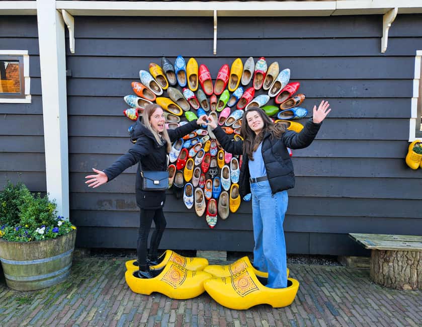 Amsterdam: Zaanse Schans windmills & Volendam Guided Tour - Zaanse Schans: working windmills and the village feel you came for