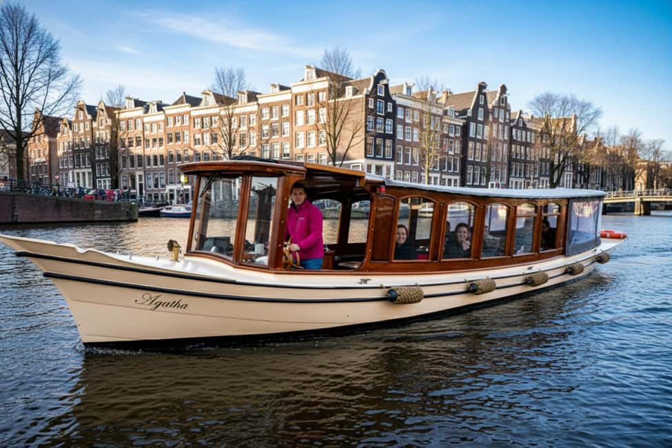 Amsterdam:1.5-Hour Canal Cruise local Guide, Drinks & Snacks - Drinks, Dutch Snacks, and What You Really Get for $25