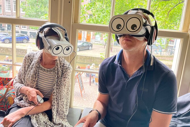Anne Frank's Last Walk & See Anne Frank House in Virtual Reality - Secret Annex VR at Cafe Spanjer en van Twist: what the headset adds